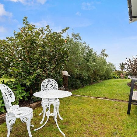 River Rest - Ruakaka Holiday Home Buitenkant foto