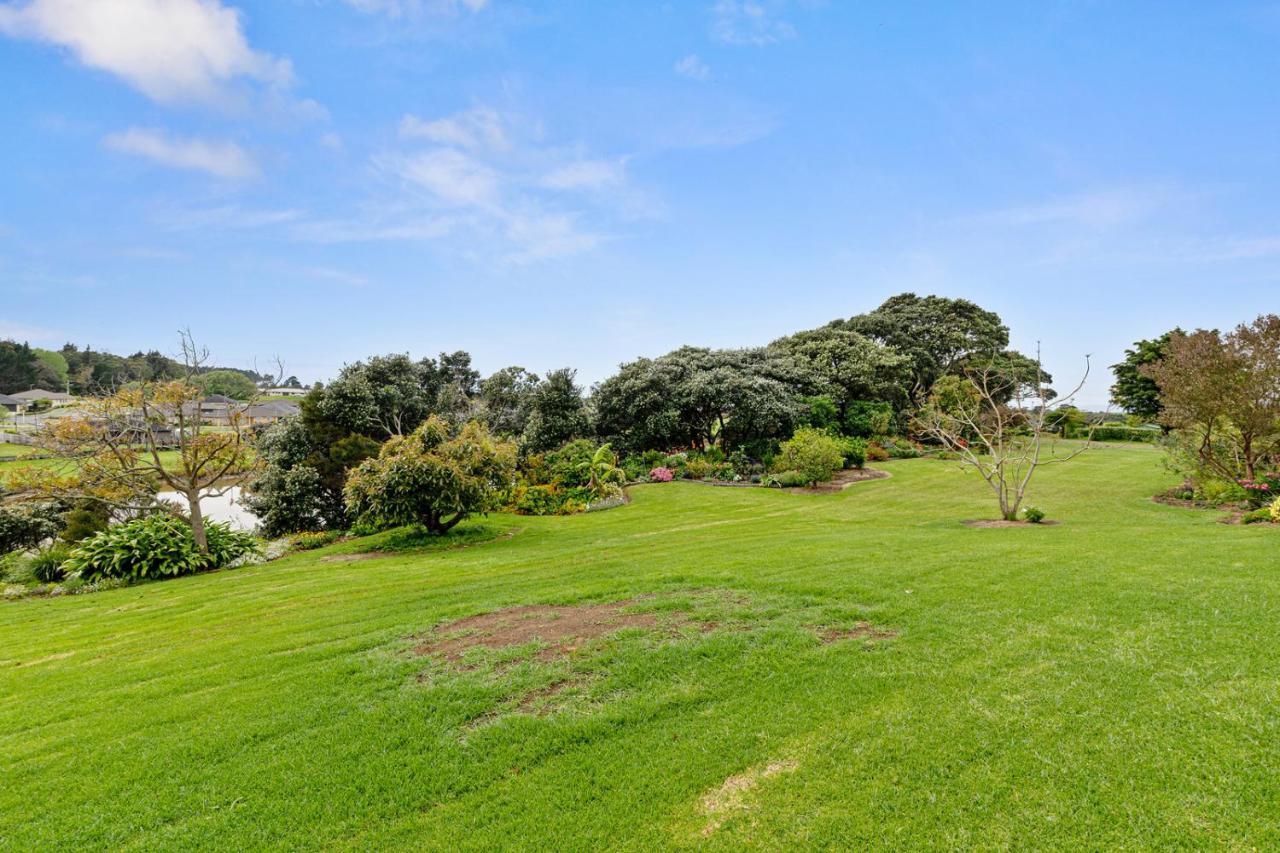 River Rest - Ruakaka Holiday Home Buitenkant foto
